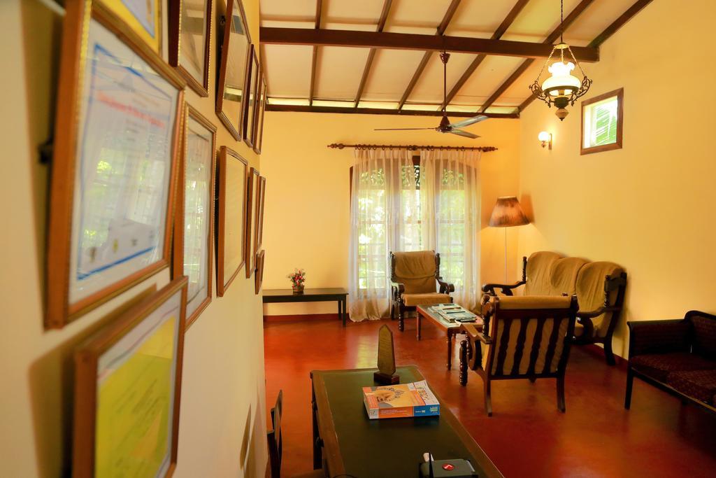 ワドゥワ ホリデー ネスト ベッド＆ブレックファスト Bed & Breakfast エクステリア 写真